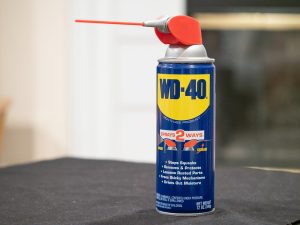 effective way to remove paint transfer from the car is to use WD-40