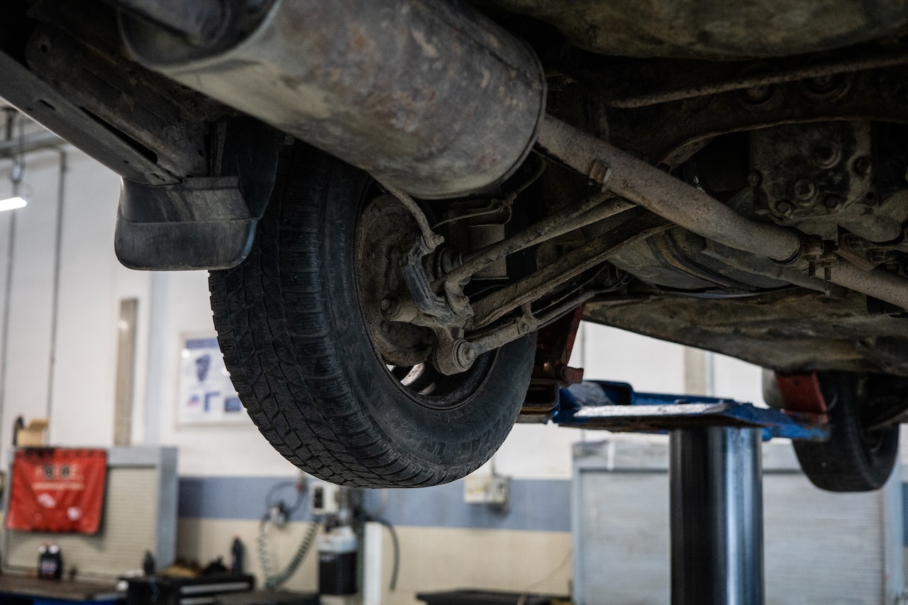Is Your Car's Steering Acting Up? It Could be a Bad Tie Rod